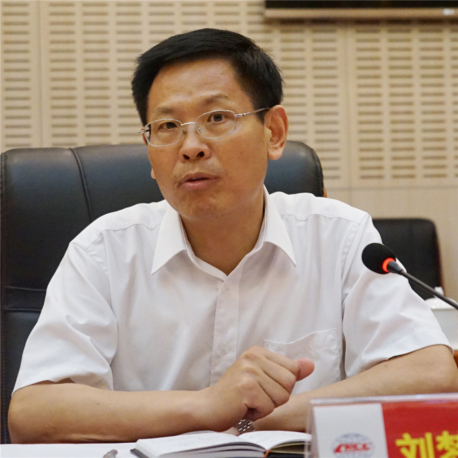 广铁集团公司党委副书记,纪委书记刘梦书